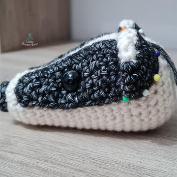 Barrold the Badger - UK Terminology - Amigurumi