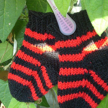 Tiny stripes (baby socks)