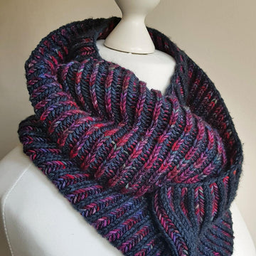 Simple Brioche Cowl