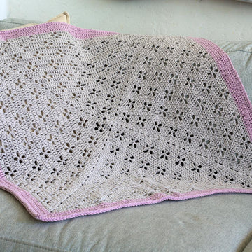 Petals for Ava Crochet Baby Blanket Pattern
