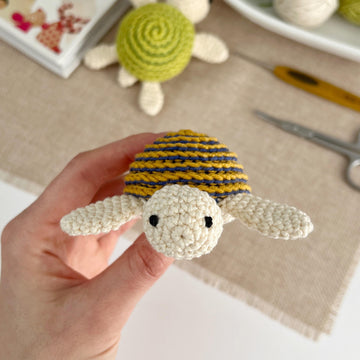 No sew crochet turtle pattern Amigurumi keychain plush charm Crochet sea animals keyring car hanger