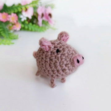 Tiny pig crochet pattern