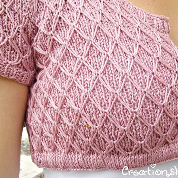 Cropped cardi diamond pattern