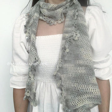 Pearlescent Shawlette