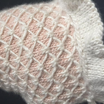 Criss Cross Applesauce Bonnet pattern