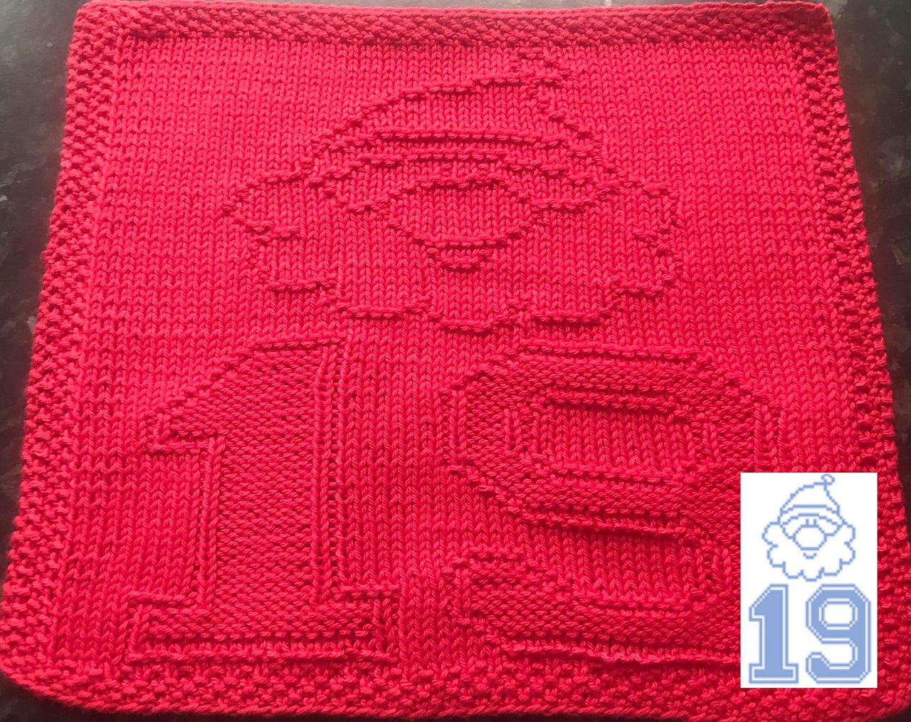 Nr. 284 – 21 –  19 Christmas Santa 65 stitches