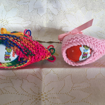 LOOPY THE EASTER CHICK KNITTING PATTERN FOR CHOCOLATE EGG