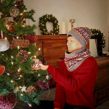 Christmas Hat & Cowl Set