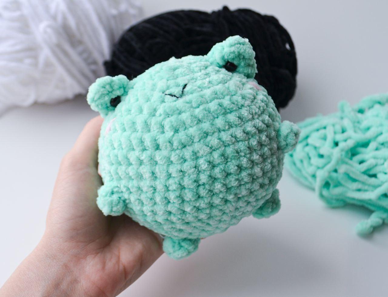 Crochet plush Frog pattern