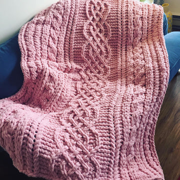 Extra-Long Celtic Cable Saxon Braid Blanket