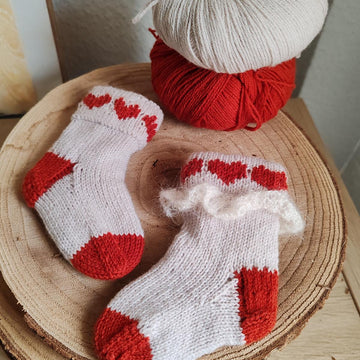 Heart Me Out socks