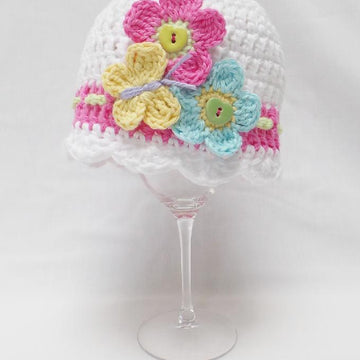 Crochet hat pattern - Flutterby Flowers