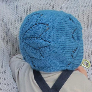 Zig-zag and star baby bonnets