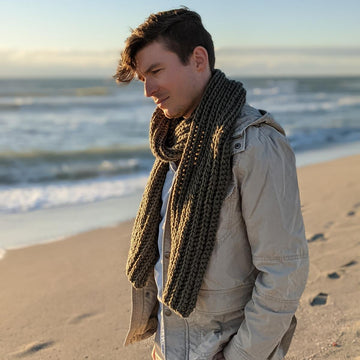 Classic Ribbed Men's Scarf