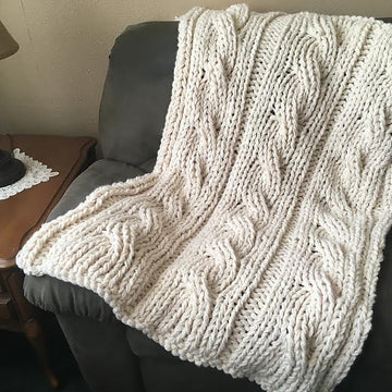 Chunky Cable Knit Blanket