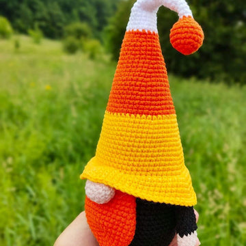 Gnome candy corn