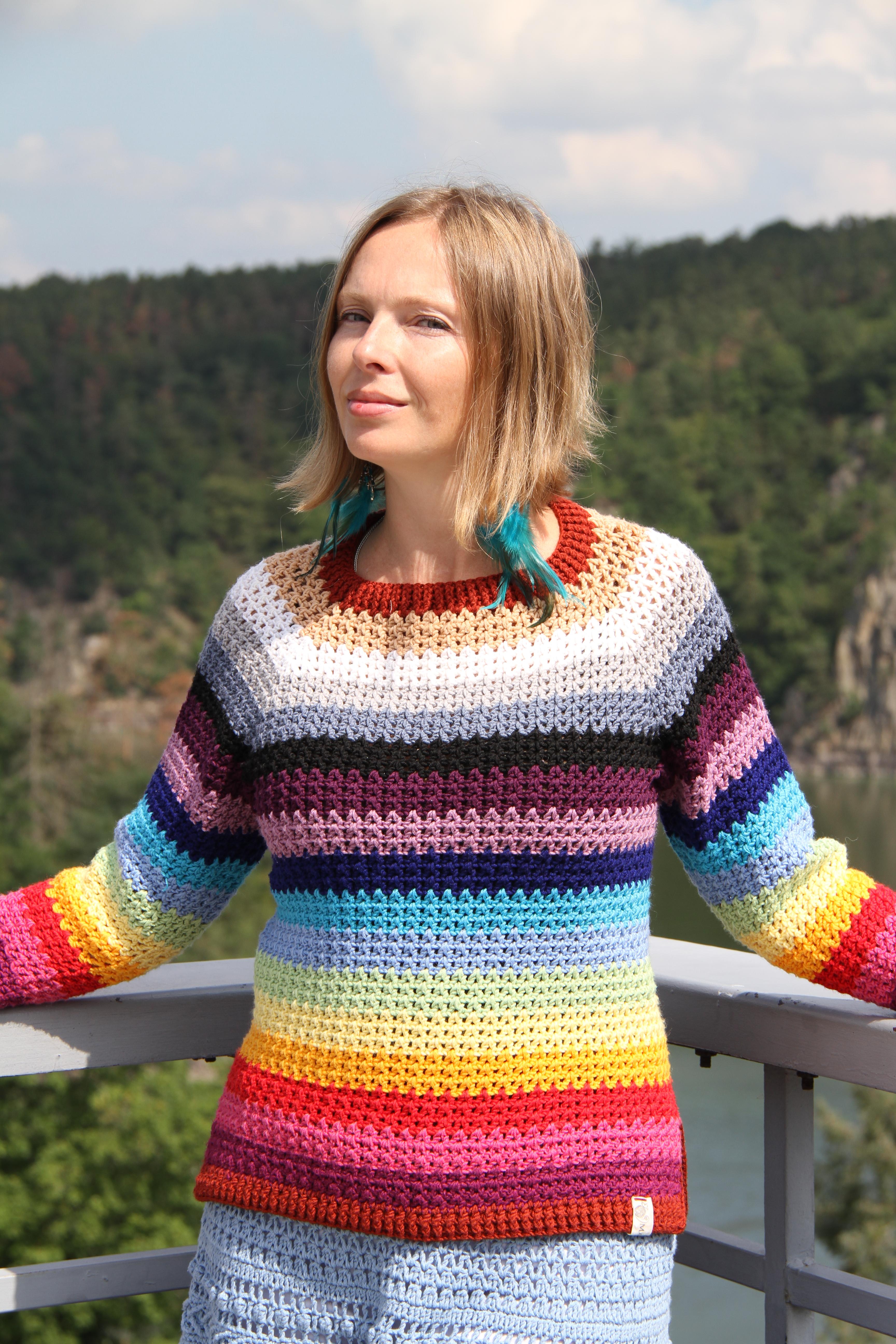 Happy Days Sweater, Size M