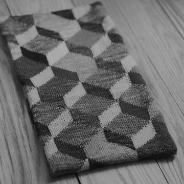 Tumbling Blocks Cowl (TBC)