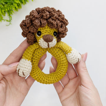 Crochet baby rattle pattern, amigurumi lion pattern, crochet safari animals pattern