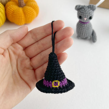 Crochet cat with witch hat pattern Halloween black cat keyring amigurumi Spooky ornament