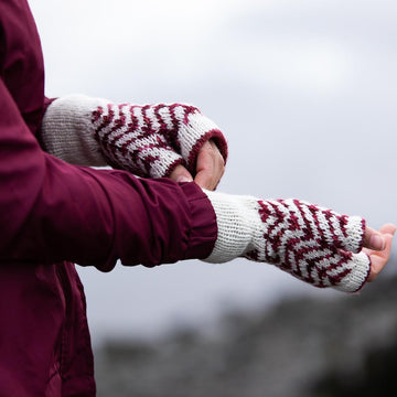 Novemberist Mitts