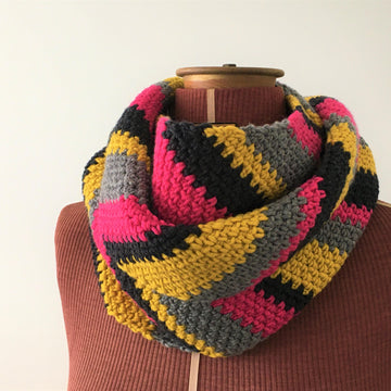 This Way, That Way Cowl