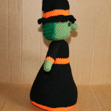 Amigurumi Witch Decoration
