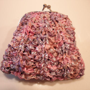 Ribbon coin purse