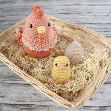 Henrietta the Hen with Reversible Egg to Chick