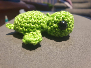 Little crochet turtle