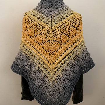 Triangular Scarf "Elysia"