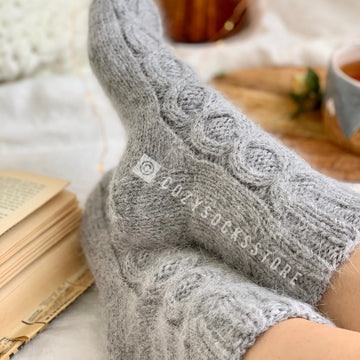 Cable fuzzy socks