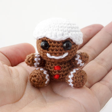 Mini Gingerbread Man Crochet Pattern