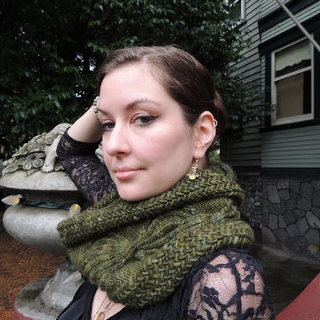 Amplitude Infinity Scarf / Cowl