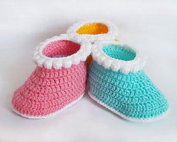 CROCHET Baby Booties - Classic