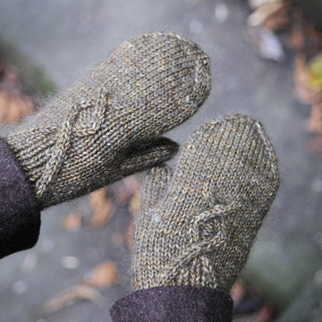 Ghostwood Mittens