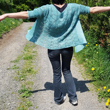 Sea of shells (cardigan)