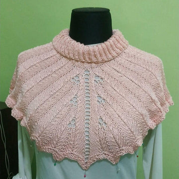 Queenara Cowl