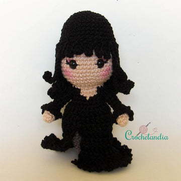 Elvira Mistress Of The Dark  - amigurumi pattern by Crochelandia