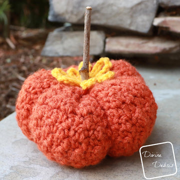 Crinkle Pumpkin Amigurumi