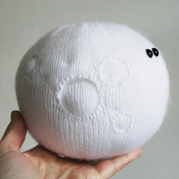 Amigurumi Moon