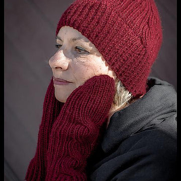 Thornhill Hat and Mittens