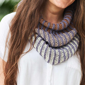 Gradient Ribbed Cowl