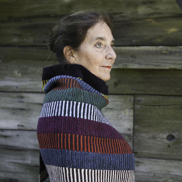 Stepwise shawl
