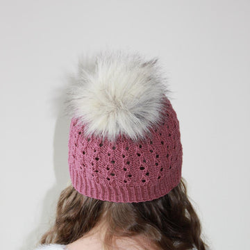 Lucinda hat