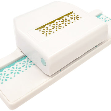 We R Memory Keepers Edge Punch - Scallop Daisy