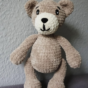 Crochet Pattern for Teddy Tom!
