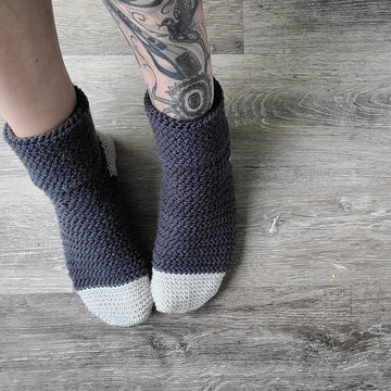 Hedgehog slipper-socks