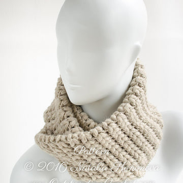 Puff Stitch Cowl