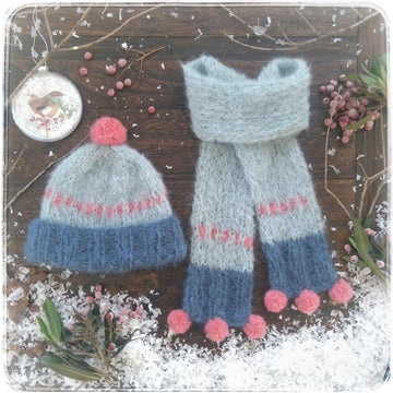 Peacock Ore Hat and Scarf set